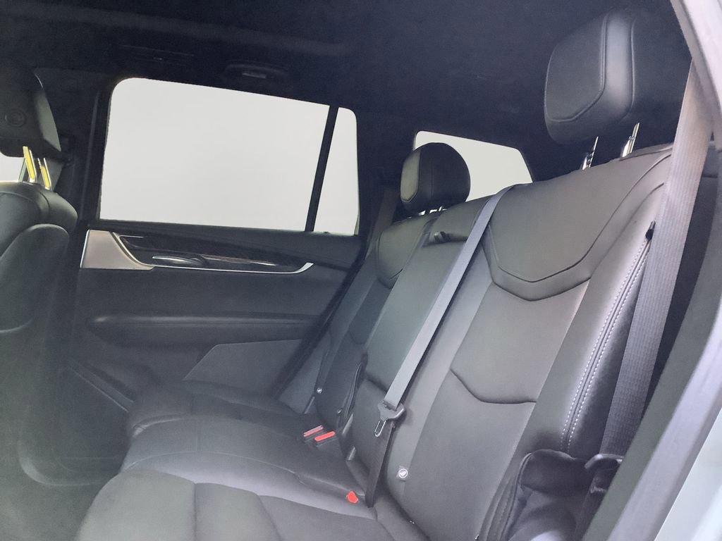 Used 2023 Cadillac XT6 Premium Luxury image 15
