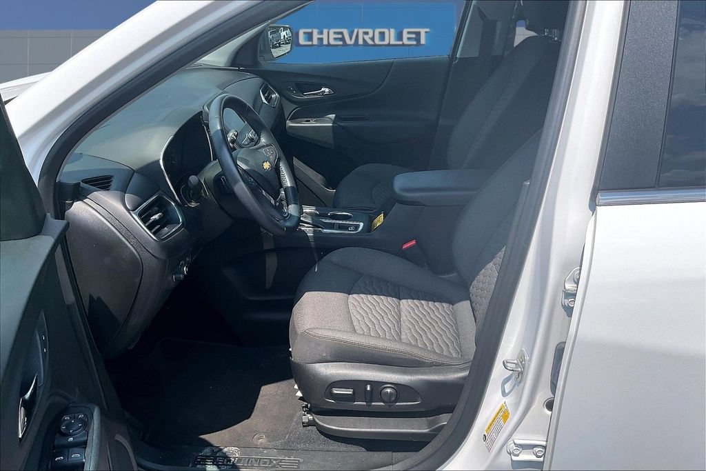 Used 2021 Chevrolet Equinox LT w/ Driver Convenience Package FWD image 21