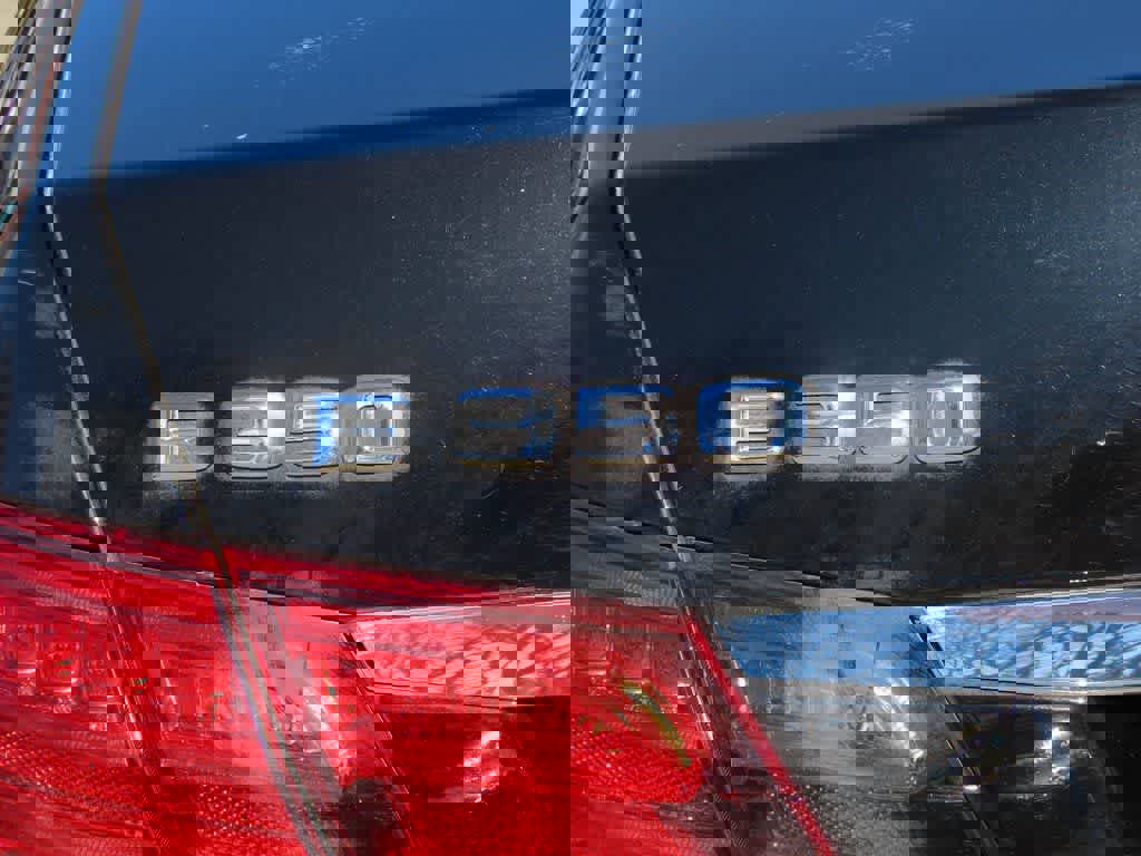 Used 2015 Mercedes-Benz E 350 Sedan image 7