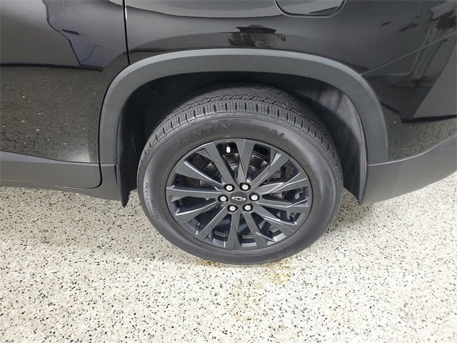 Used 2022 Chevrolet Traverse RS image 9