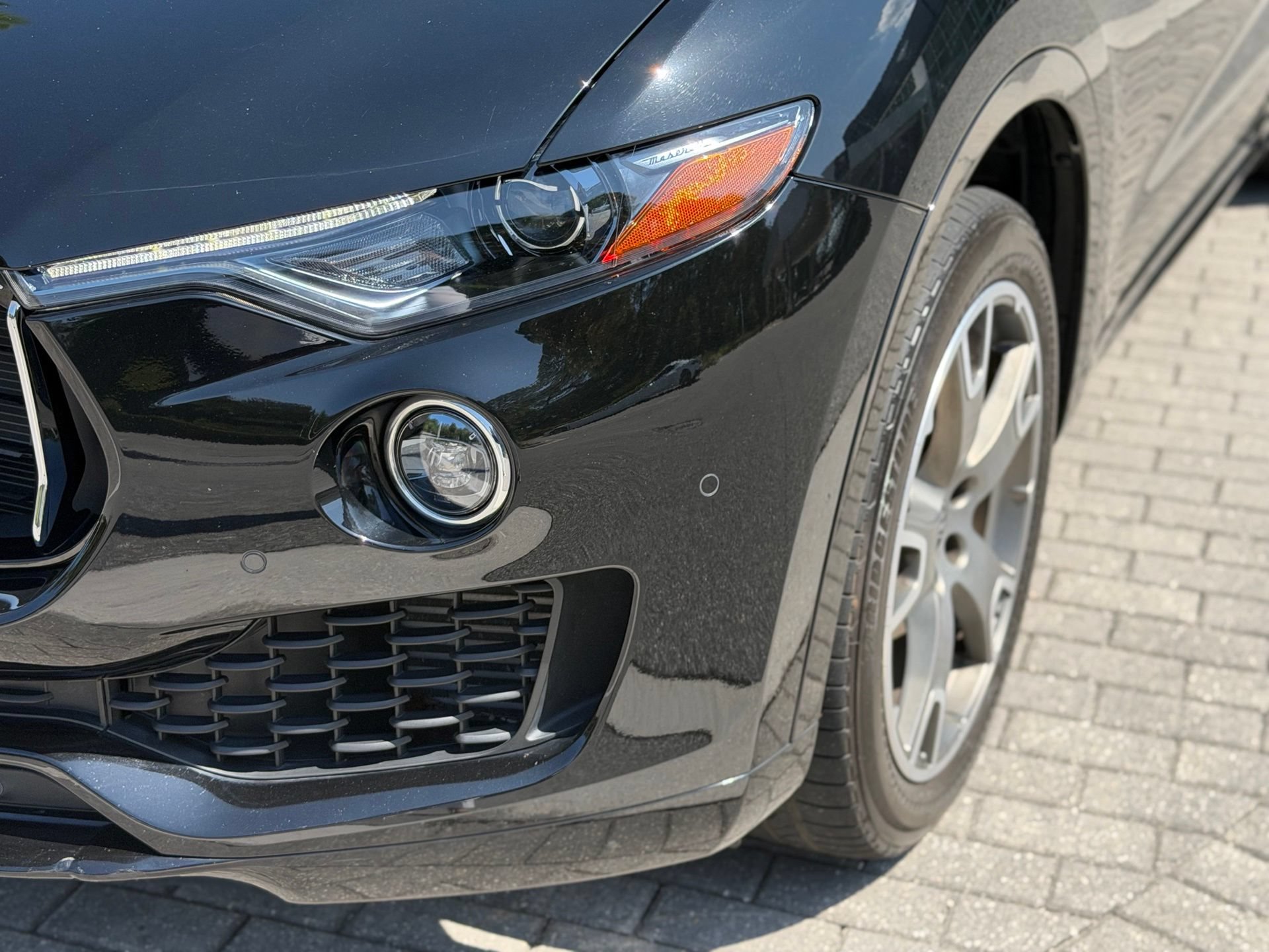 Used 2021 Maserati Levante AWD/4WD image 18