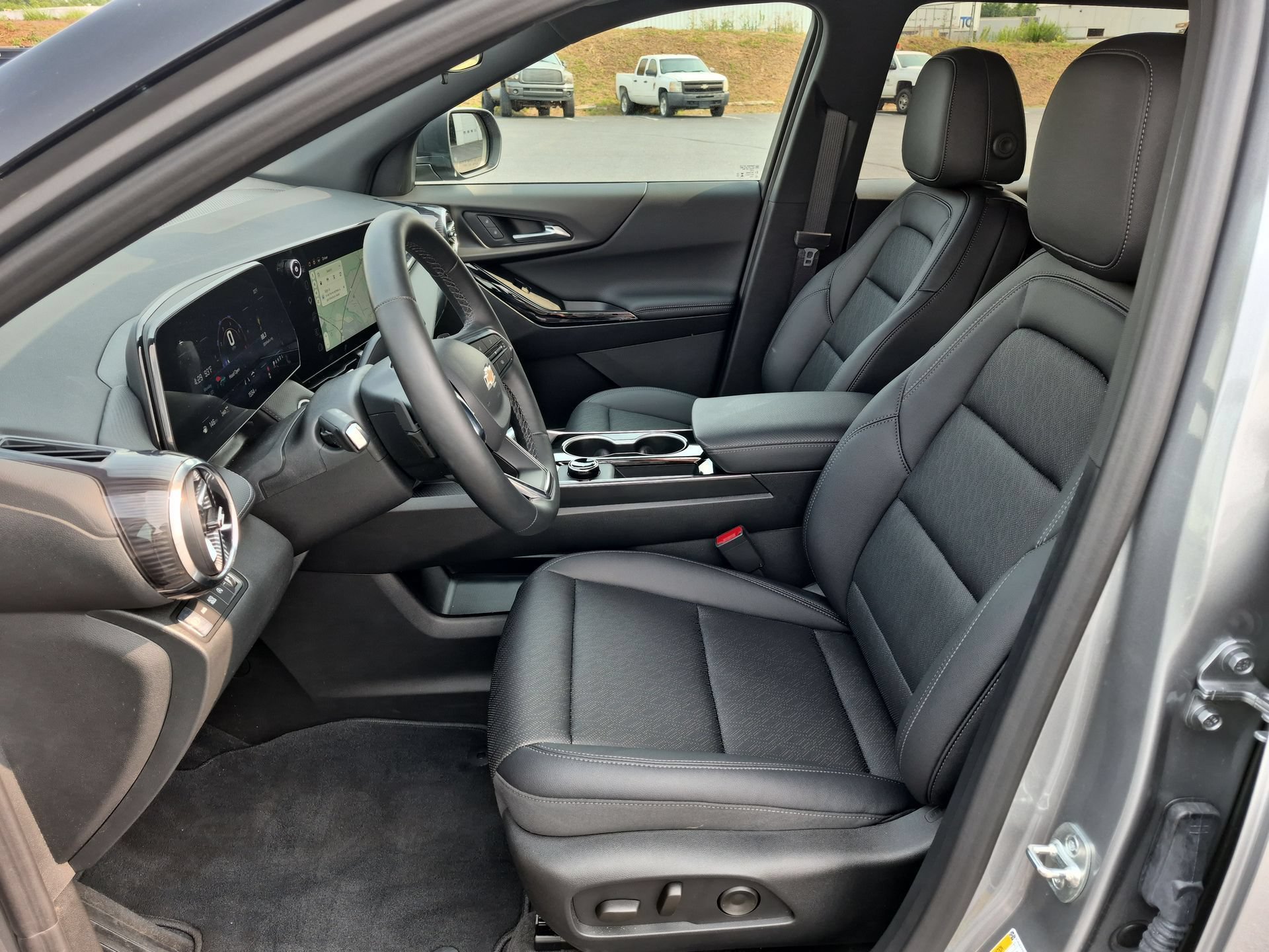 Certified 2026 Chevrolet Equinox LT w/ Convenience Package II AWD/4WD image 19