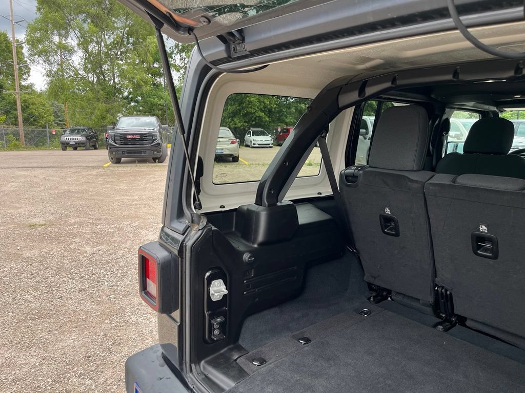 Used 2024 Jeep Wrangler Unlimited Sport AWD/4WD image 14