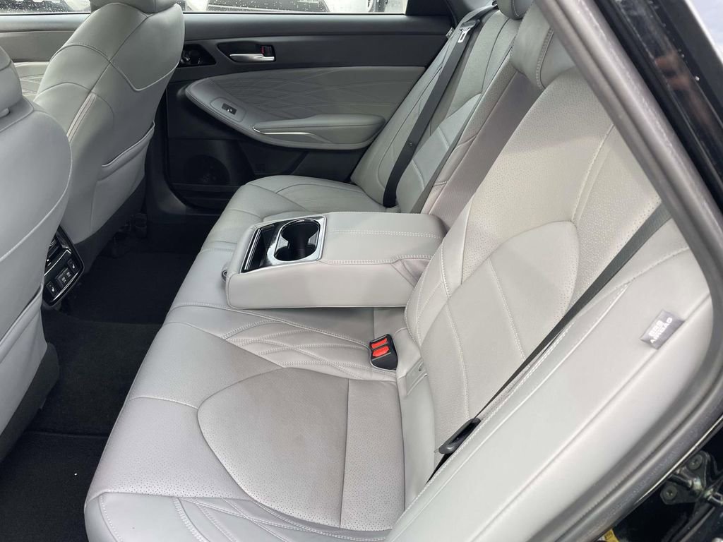 Used 2019 Toyota Avalon Limited w/ Advanced Safety Package image 20