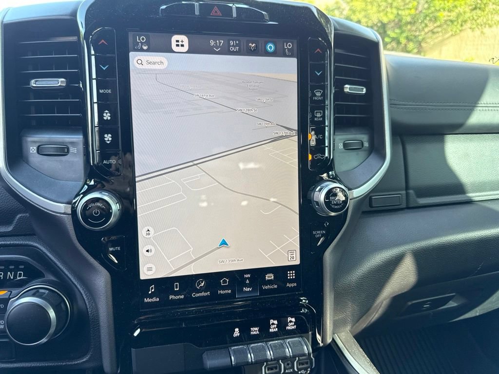 Used 2023 RAM 1500 Big Horn AWD/4WD image 12