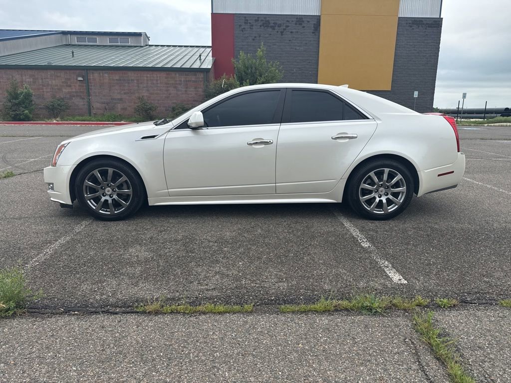 Used 2012 Cadillac CTS Luxury w/ CTS Touring Package RWD image 4
