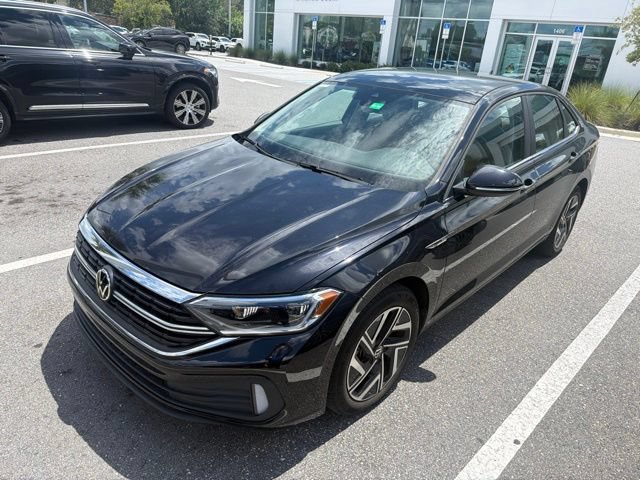 Certified 2024 Volkswagen Jetta SEL FWD image 2
