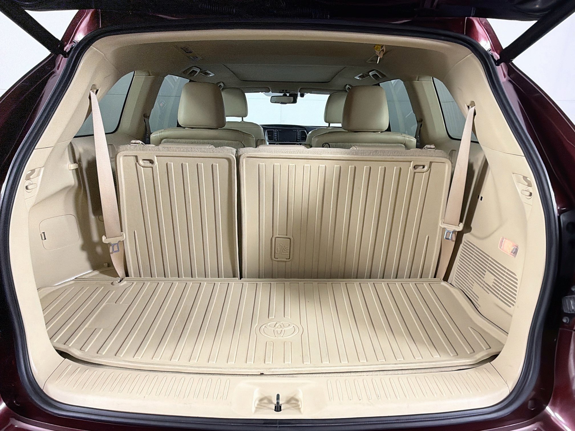Used 2016 Toyota Highlander Limited Platinum AWD/4WD image 31