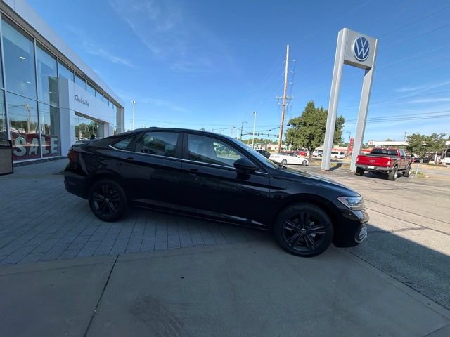 Used 2023 Volkswagen Jetta SE w/ Panoramic Sunroof Package FWD image 24