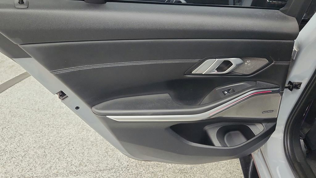 Used 2022 BMW M3 Competition image 32