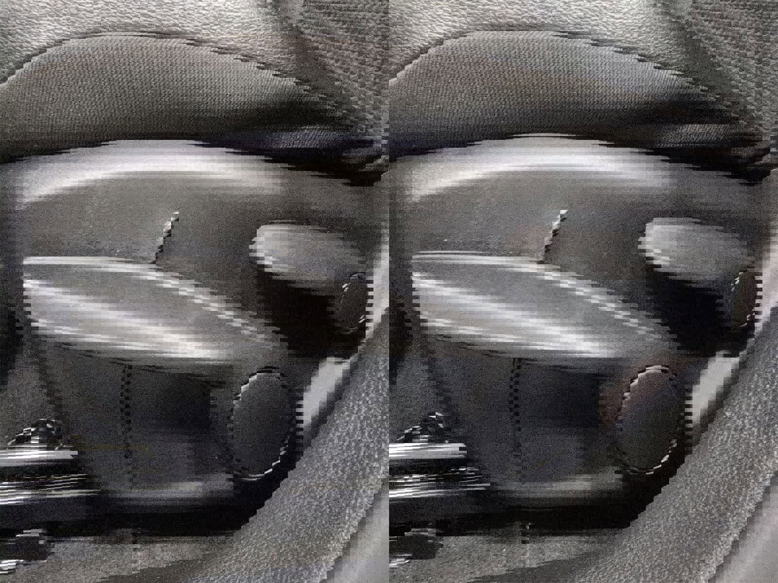 Used 2025 Jeep Compass Latitude image 18