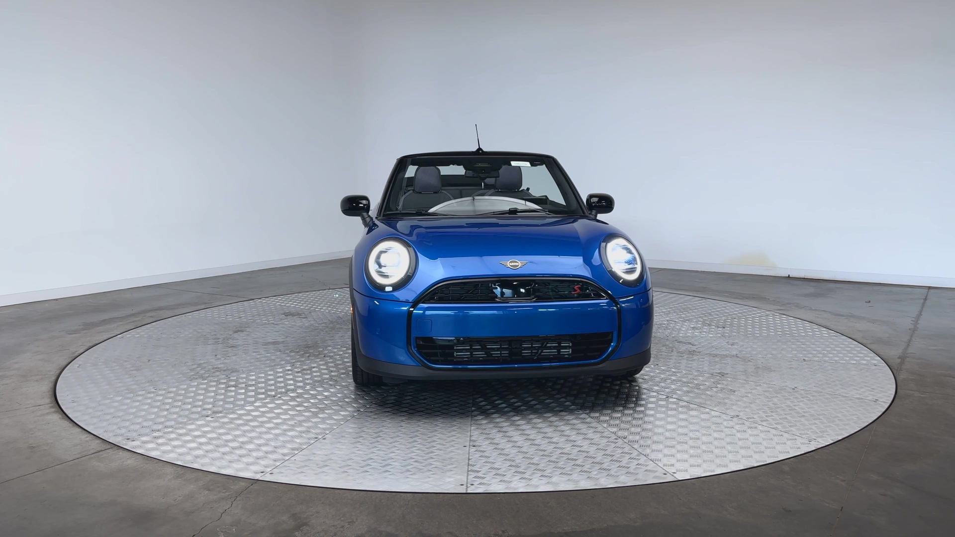 New 2026 MINI Cooper S FWD image 3