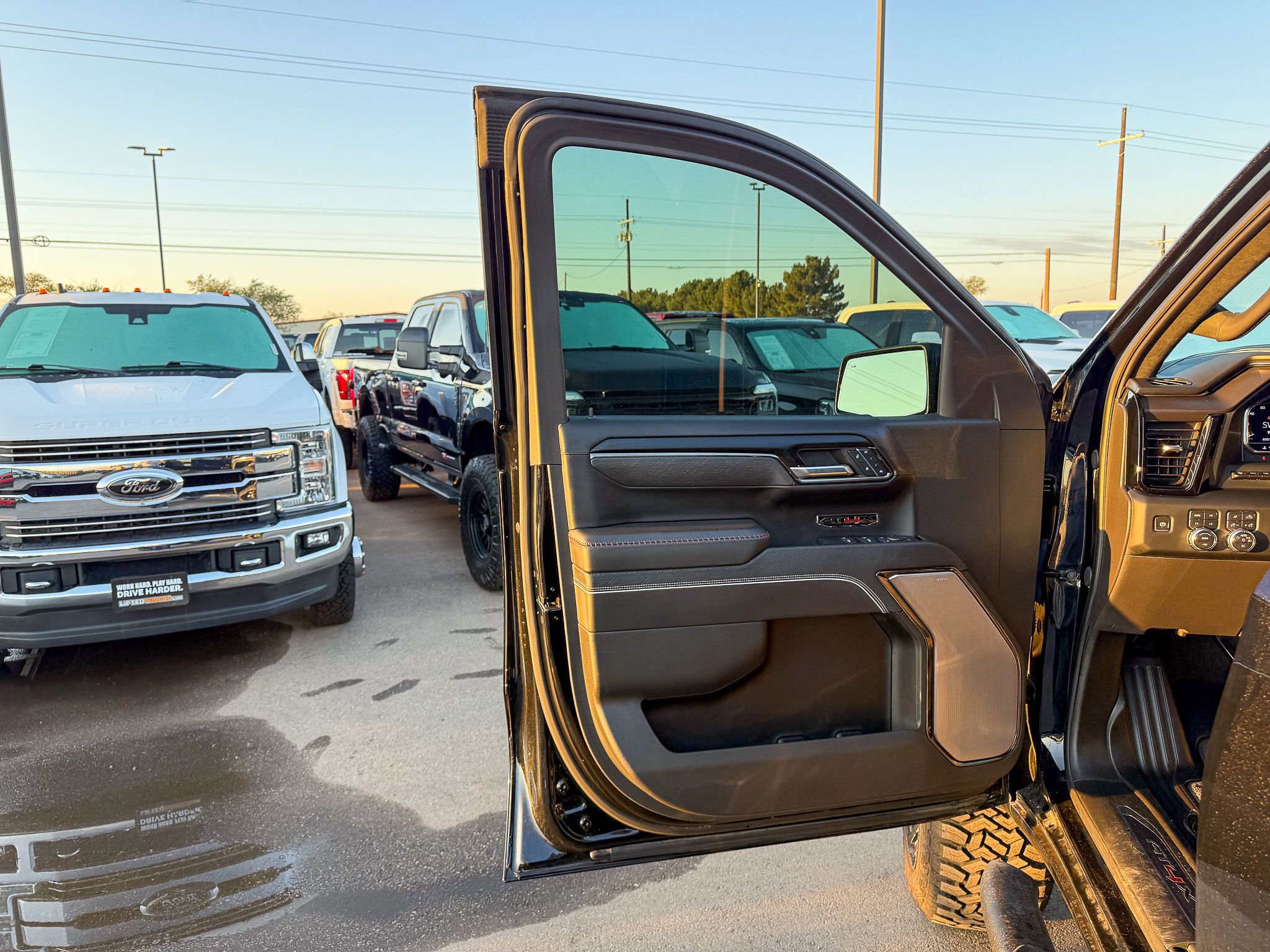 Used 2024 GMC Sierra 1500 AT4X image 29