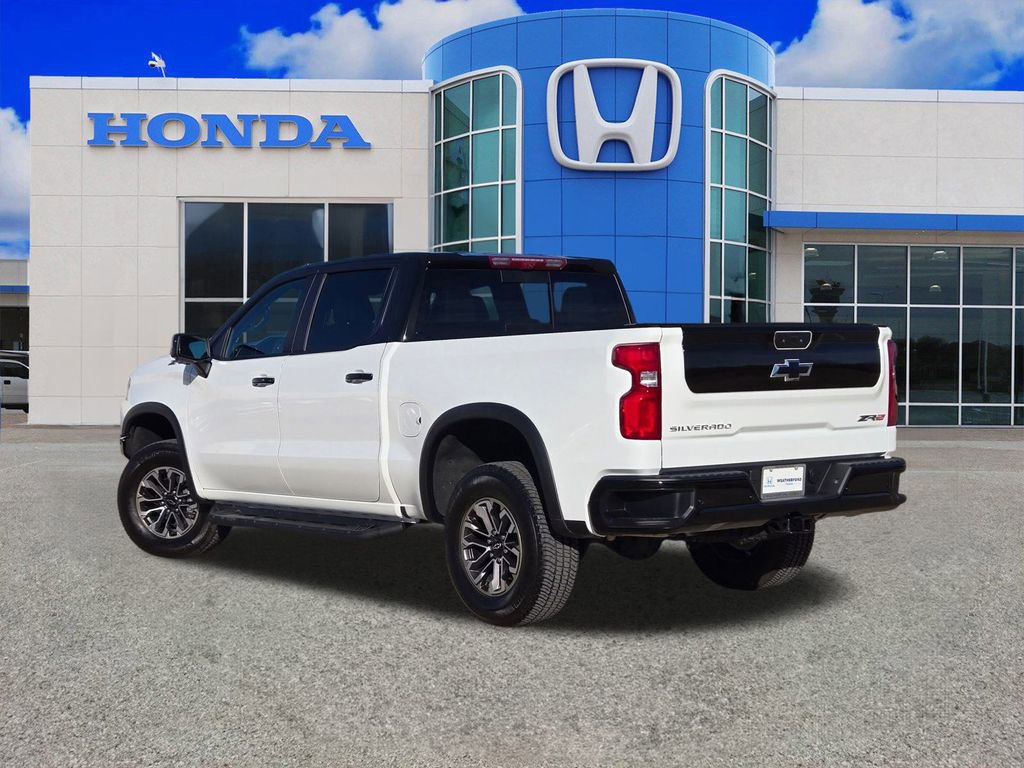 Used 2025 Chevrolet Silverado 1500 ZR2 w/ Technology Package image 5