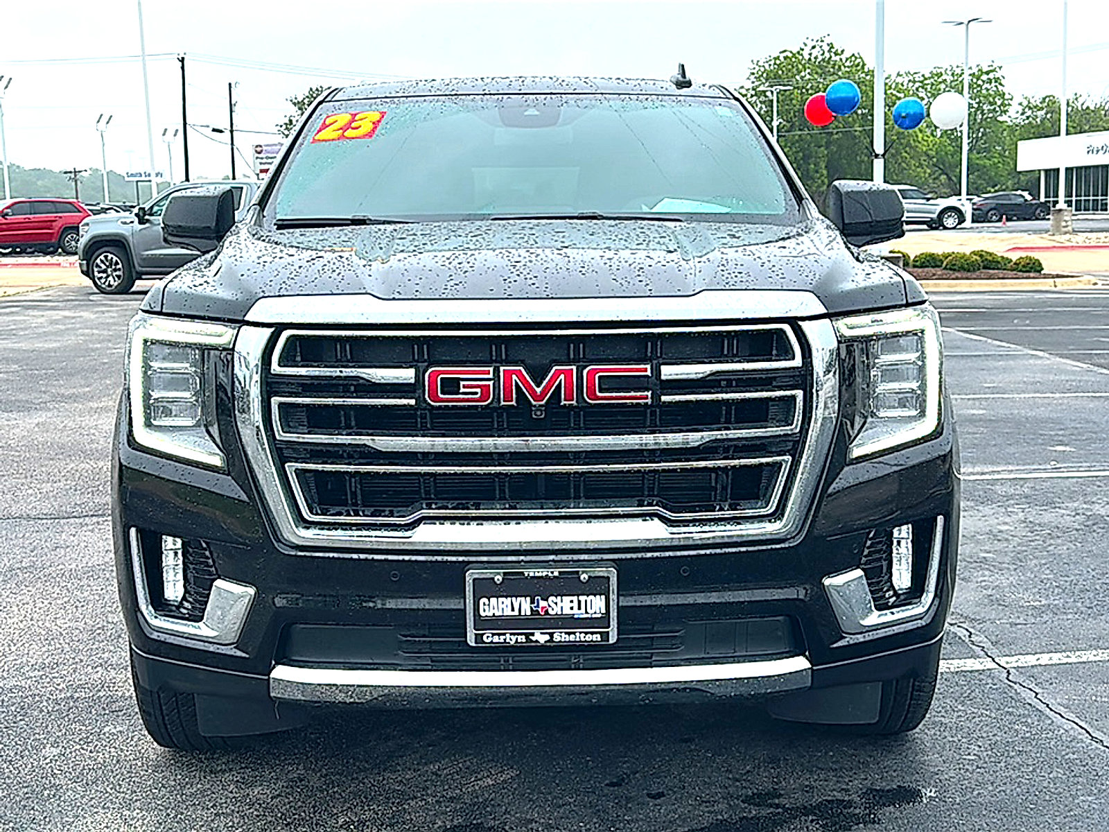 Used 2023 GMC Yukon XL SLT w/ SLT Premium Package AWD/4WD image 11