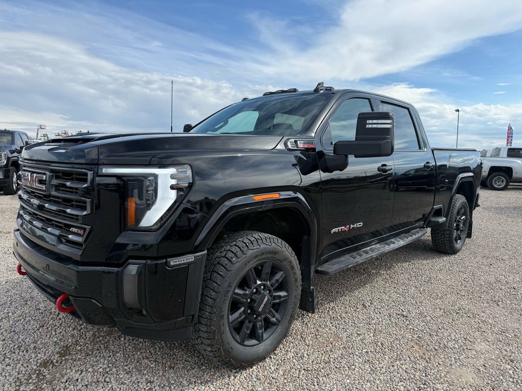 Used 2024 GMC Sierra 3500 AT4 w/ AT4 Premium Plus Package AWD/4WD image 4