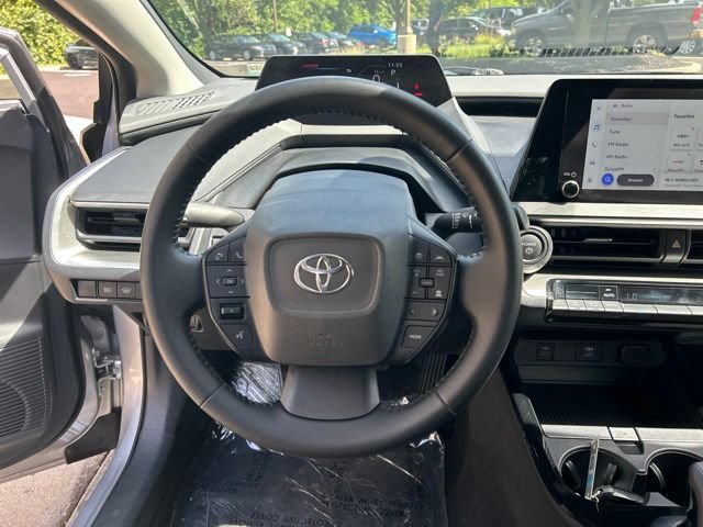 Used 2026 Toyota Prius LE FWD image 14