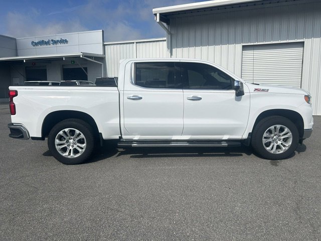 Used 2022 Chevrolet Silverado 1500 LTZ AWD/4WD image 5