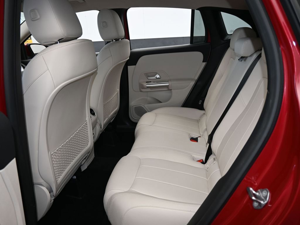 Used 2022 Mercedes-Benz GLA 250 image 35