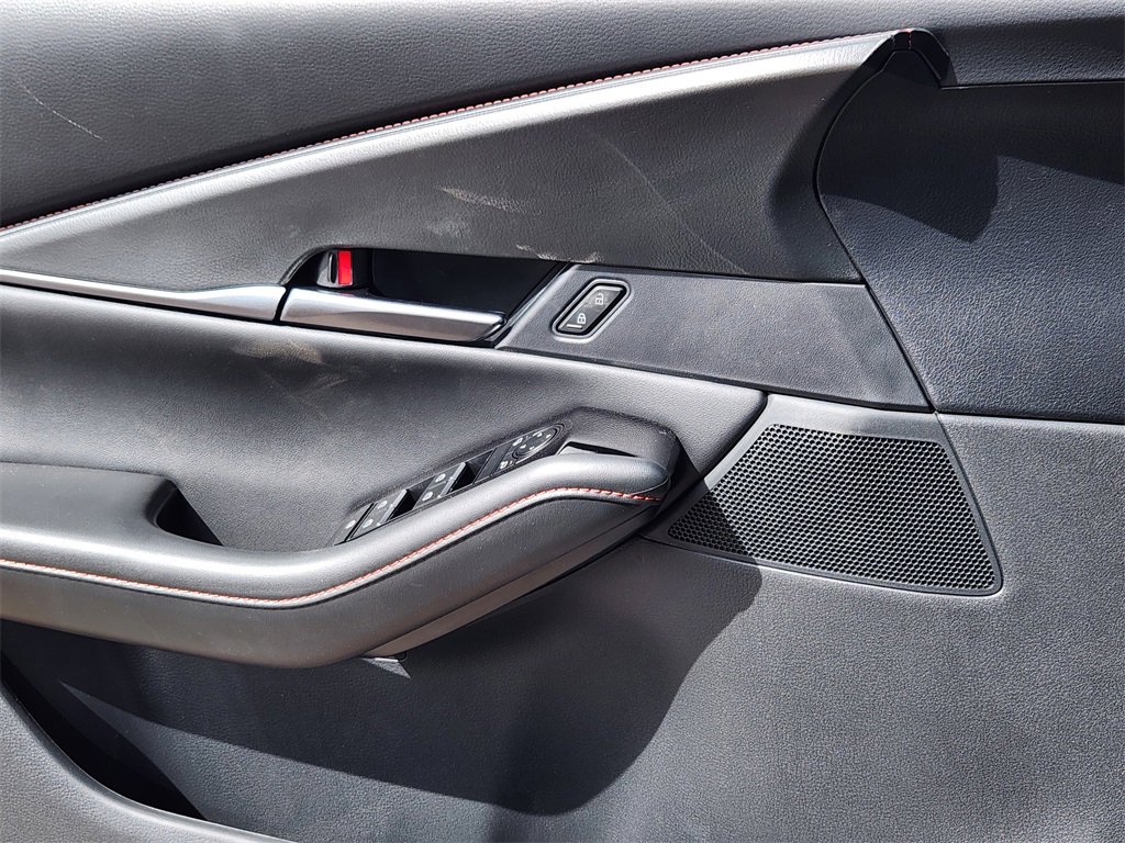 New 2025 MAZDA CX-30 Carbon image 4