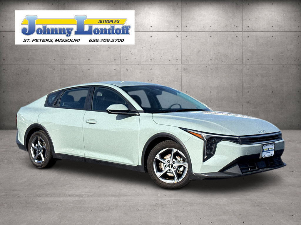 Used 2025 Kia K4 FWD video 1