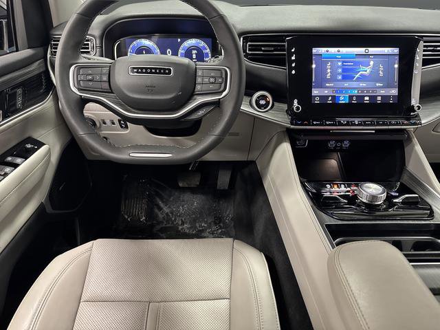 Used 2024 Jeep Wagoneer L Series II w/ Convenience Group I image 5