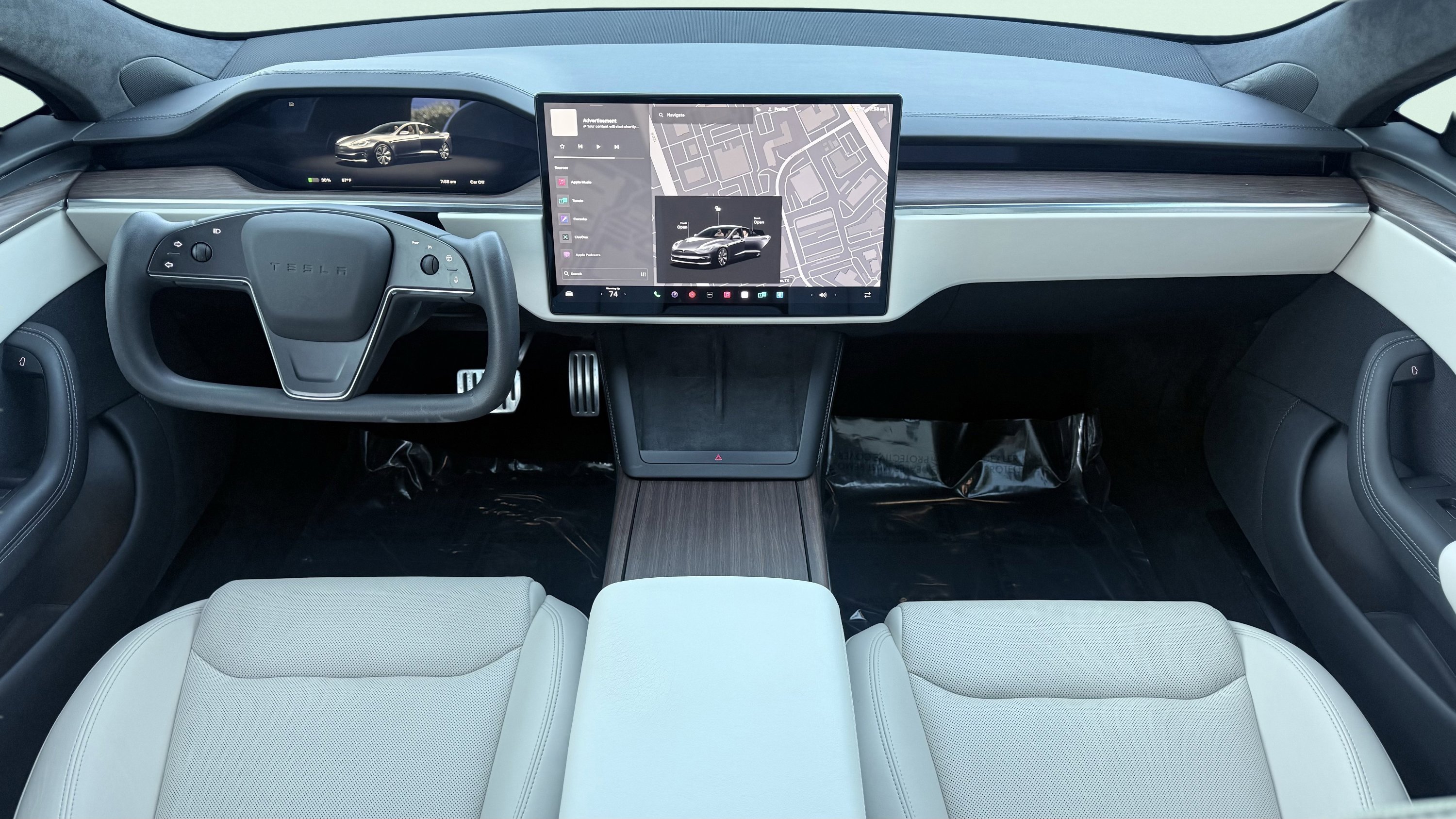 Used 2023 Tesla Model S image 2