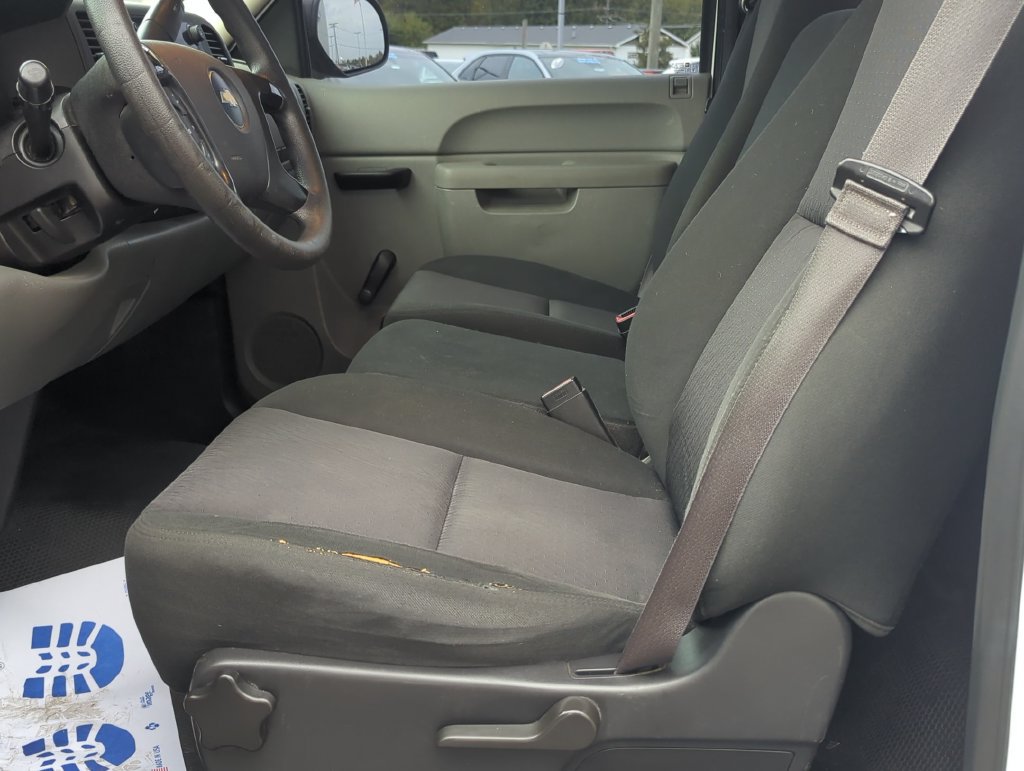Used 2013 Chevrolet Silverado 1500 W/T RWD image 12