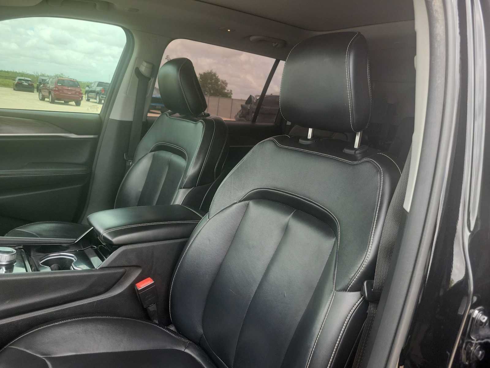 Used 2021 Jeep Grand Cherokee L Limited AWD/4WD image 15