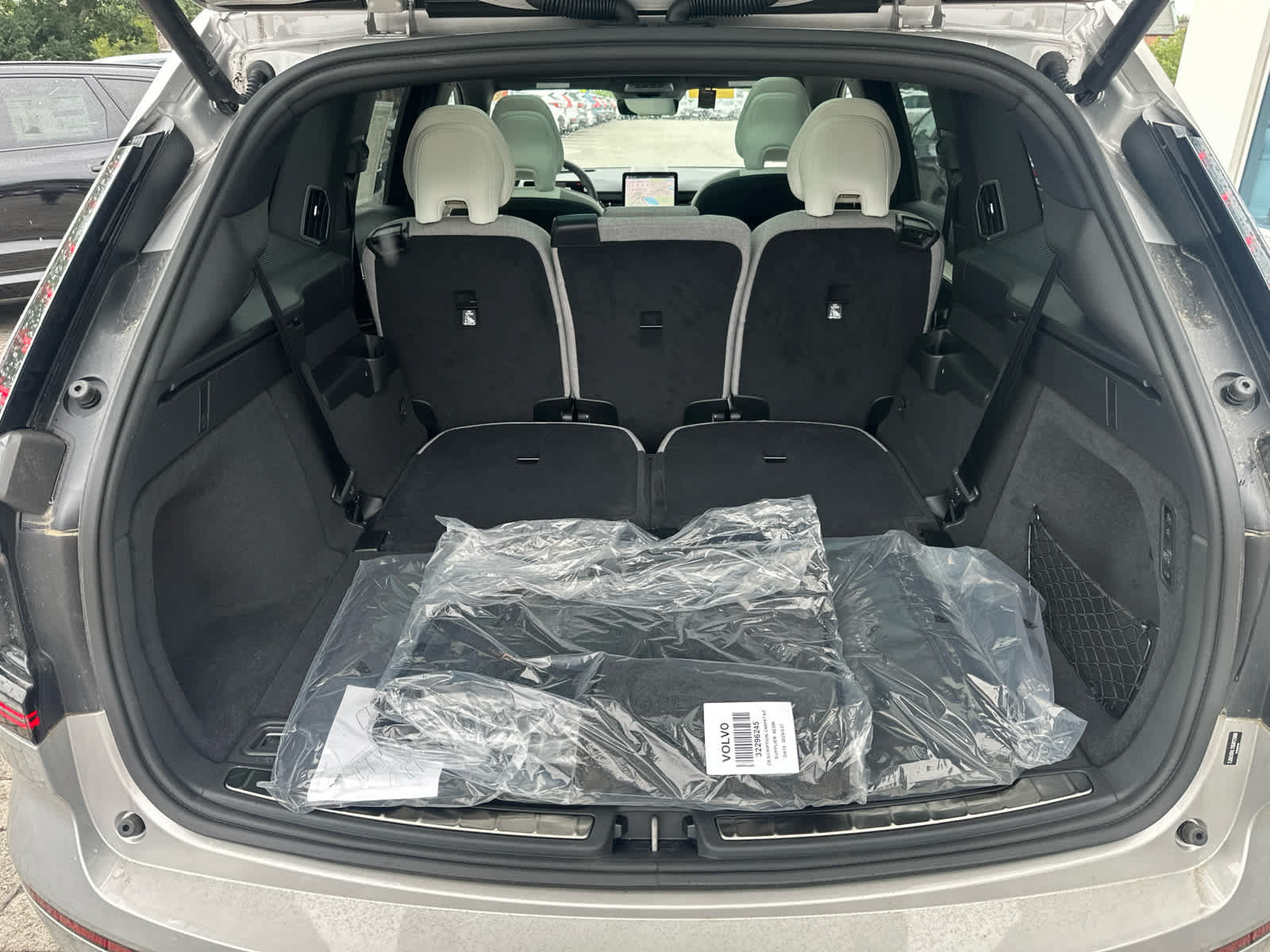 Used 2025 Volvo EX90 Ultra AWD/4WD image 33