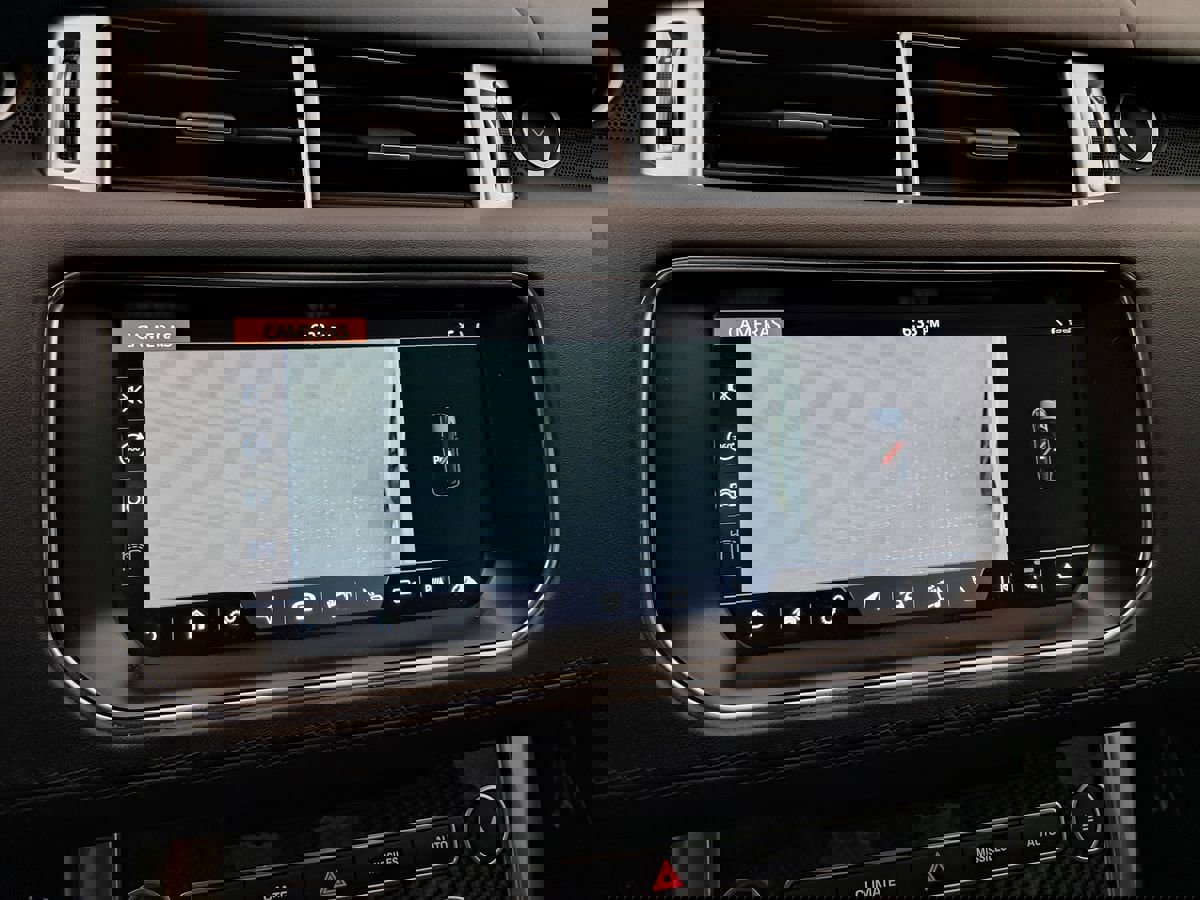 Used 2017 Land Rover Range Rover Sport SVR AWD/4WD image 38