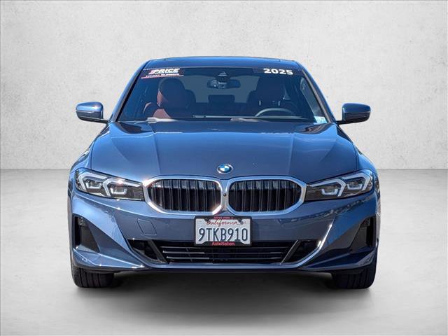 Used 2025 BMW 330i xDrive Sedan w/ Premium Package image 2