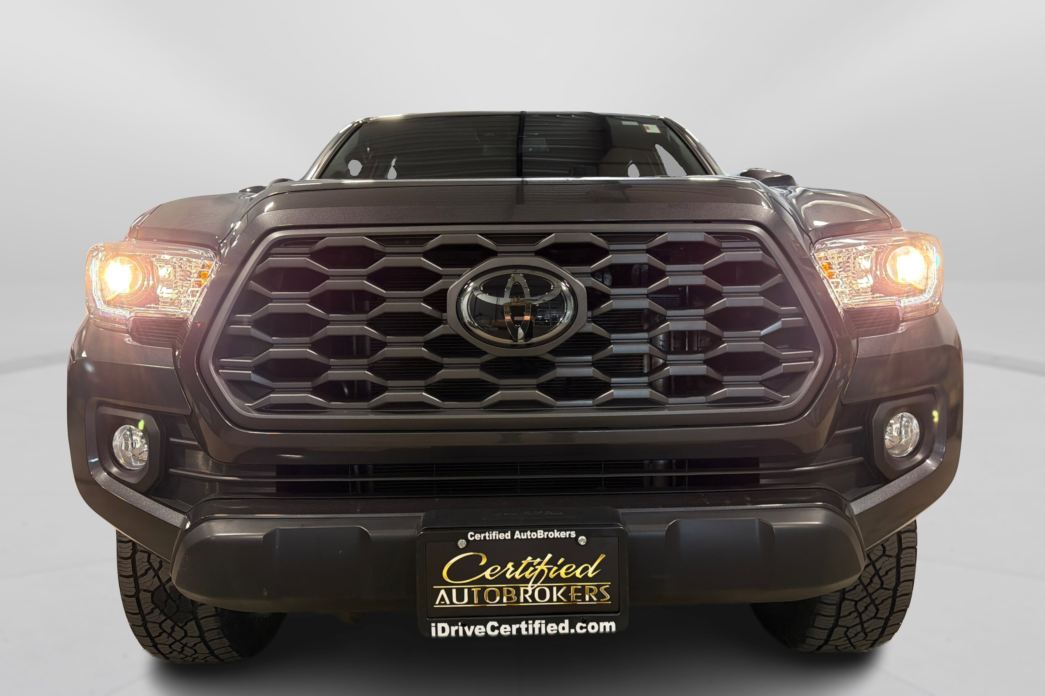 Used 2022 Toyota Tacoma TRD Off-Road AWD/4WD image 10