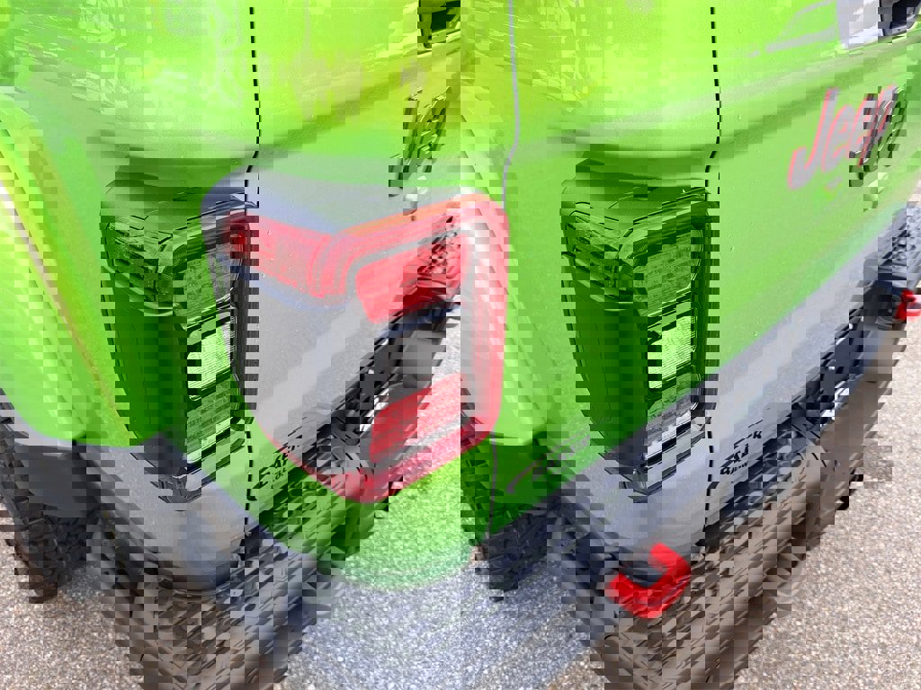 New 2025 Jeep Gladiator Rubicon image 35