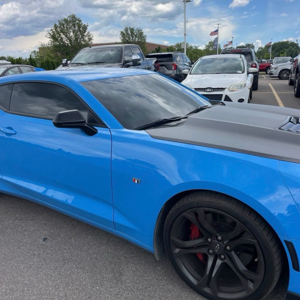Used 2023 Chevrolet Camaro SS RWD image 2