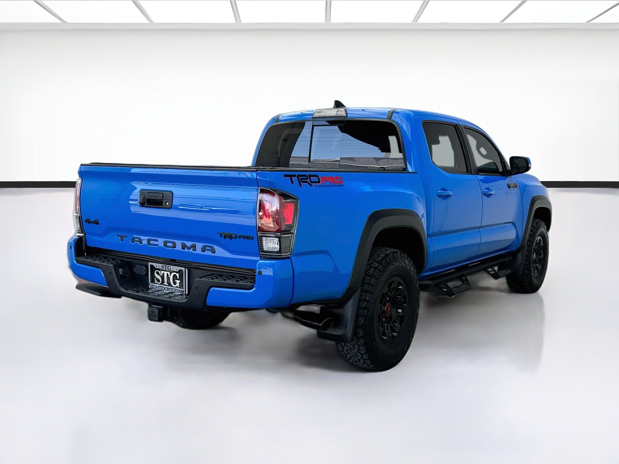 Used 2019 Toyota Tacoma TRD Pro AWD/4WD image 4