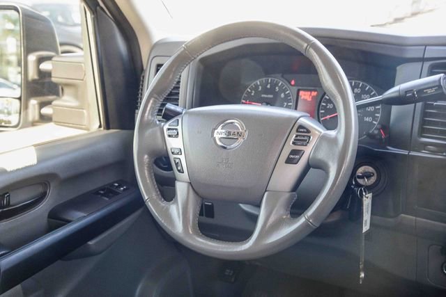 Used 2019 Nissan NV 3500 SL image 17