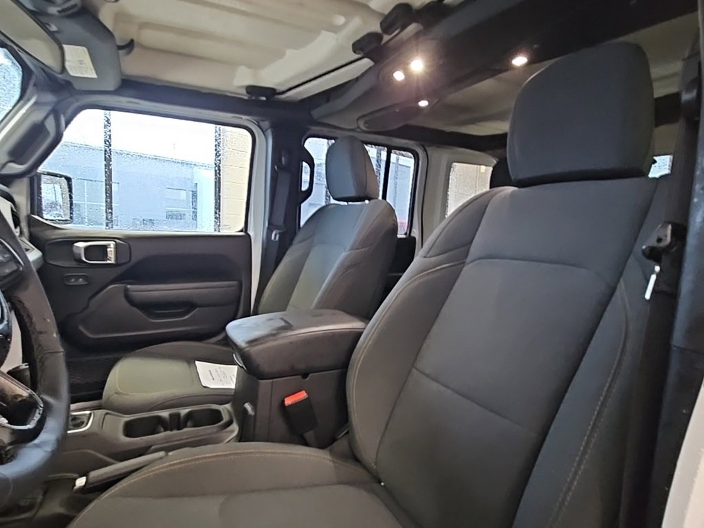 Used 2025 Jeep Wrangler Willys 4xe image 10