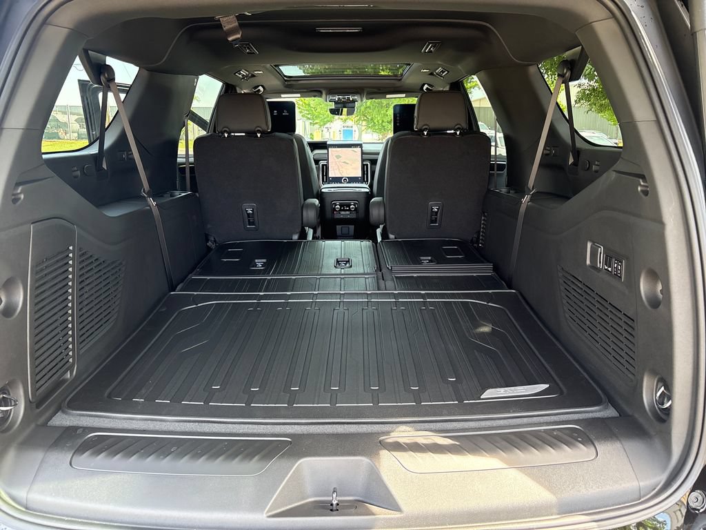 New 2026 GMC Yukon XL Elevation w/ Elevation Premium Package AWD/4WD image 45