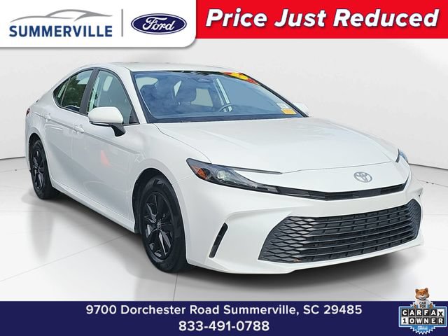 Used 2025 Toyota Camry LE FWD image 1