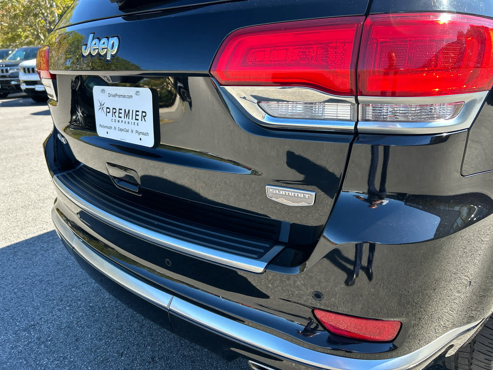 Used 2020 Jeep Grand Cherokee Summit image 19