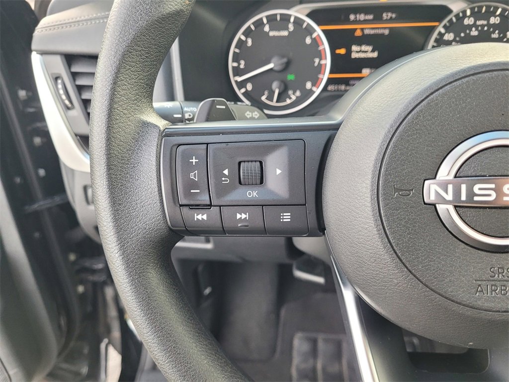 Used 2024 Nissan Rogue SV image 17