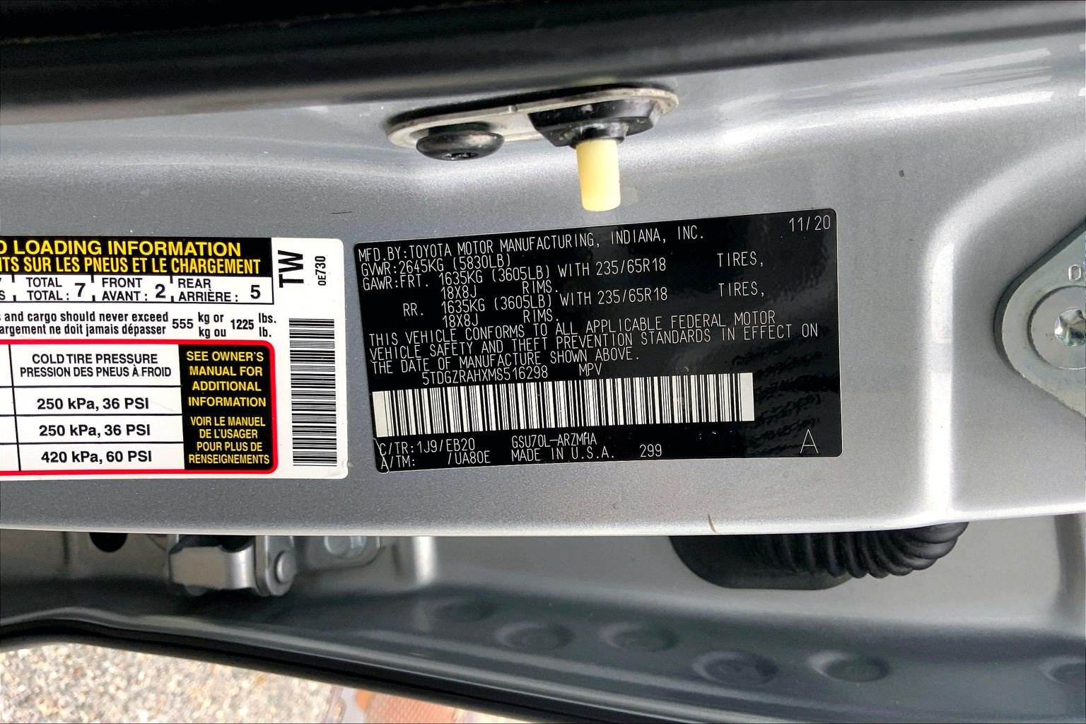 Used 2021 Toyota Highlander XLE FWD image 38