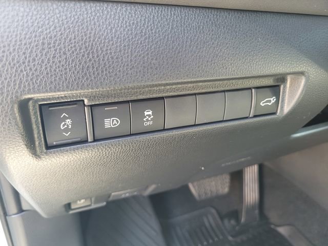 Used 2024 Toyota Venza Nightshade image 17