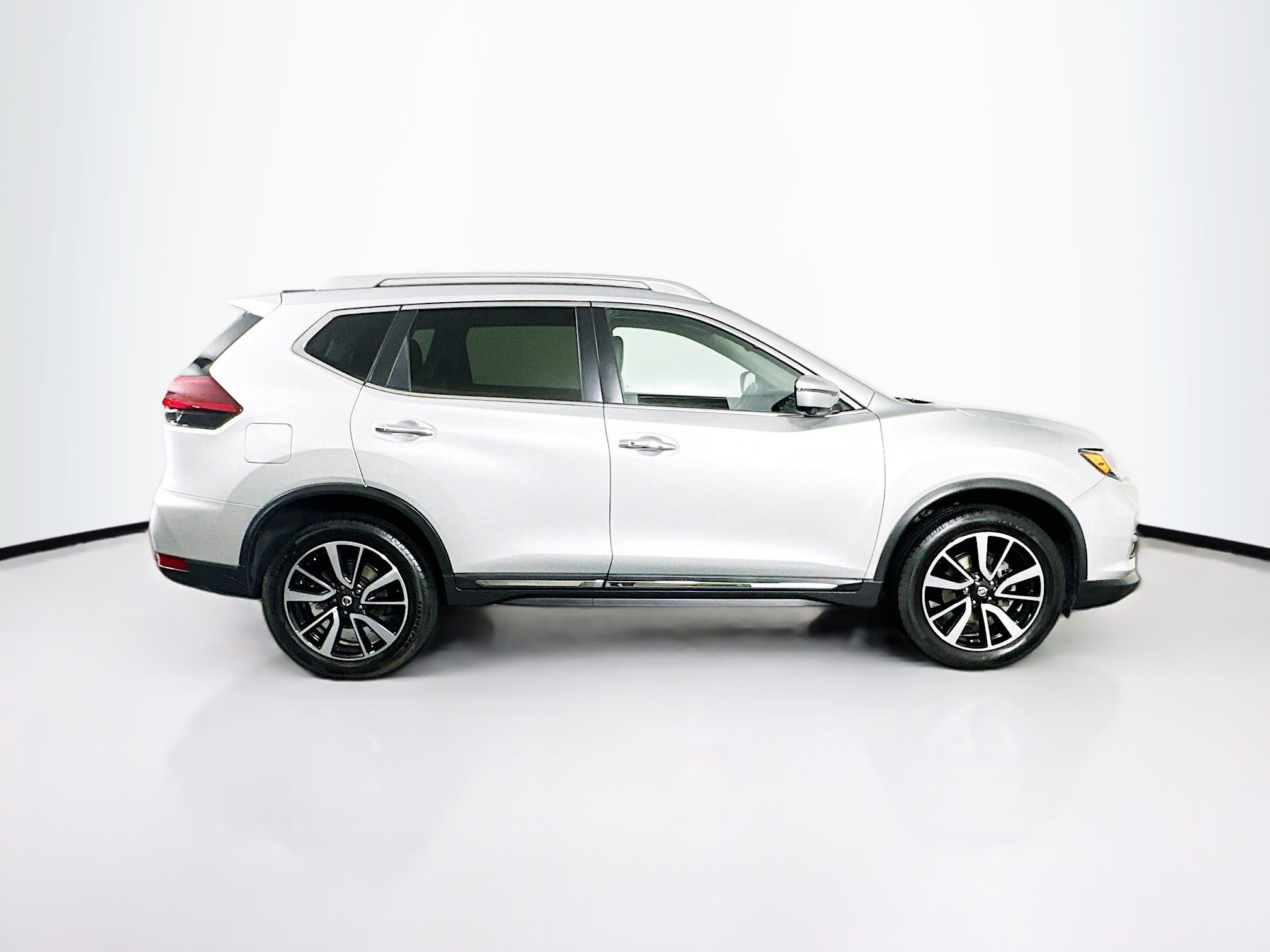 Used 2019 Nissan Rogue SL image 10