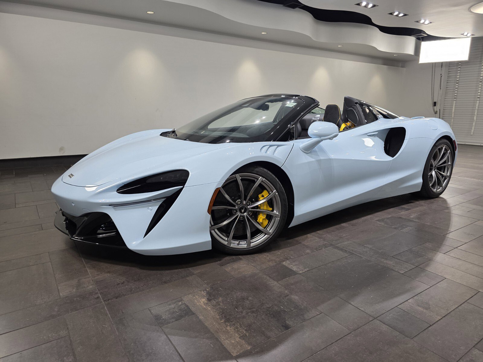 New 2026 McLaren Artura Spider RWD image 1