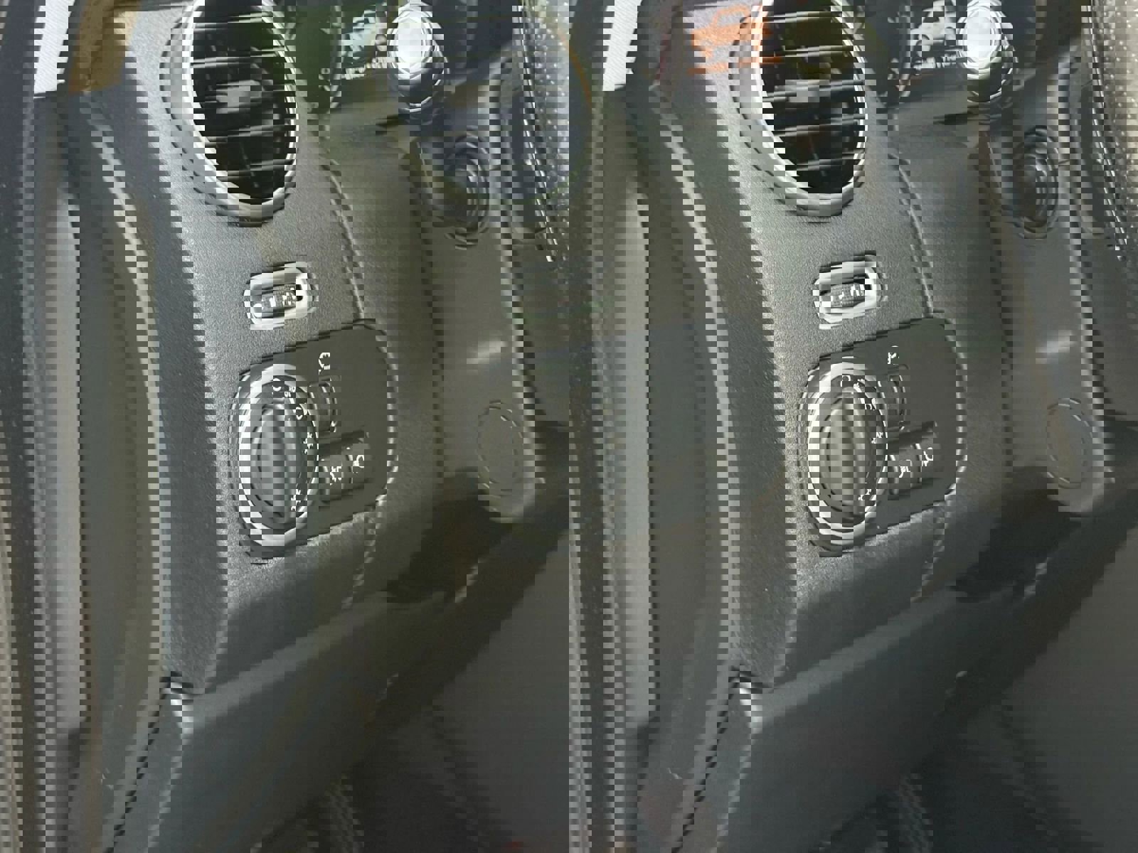 Used 2016 Land Rover LR4 HSE image 28