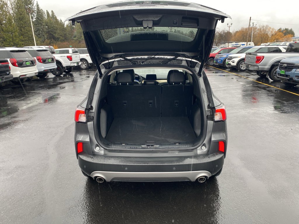 Used 2022 Ford Escape Titanium w/ Titanium Elite Package image 19