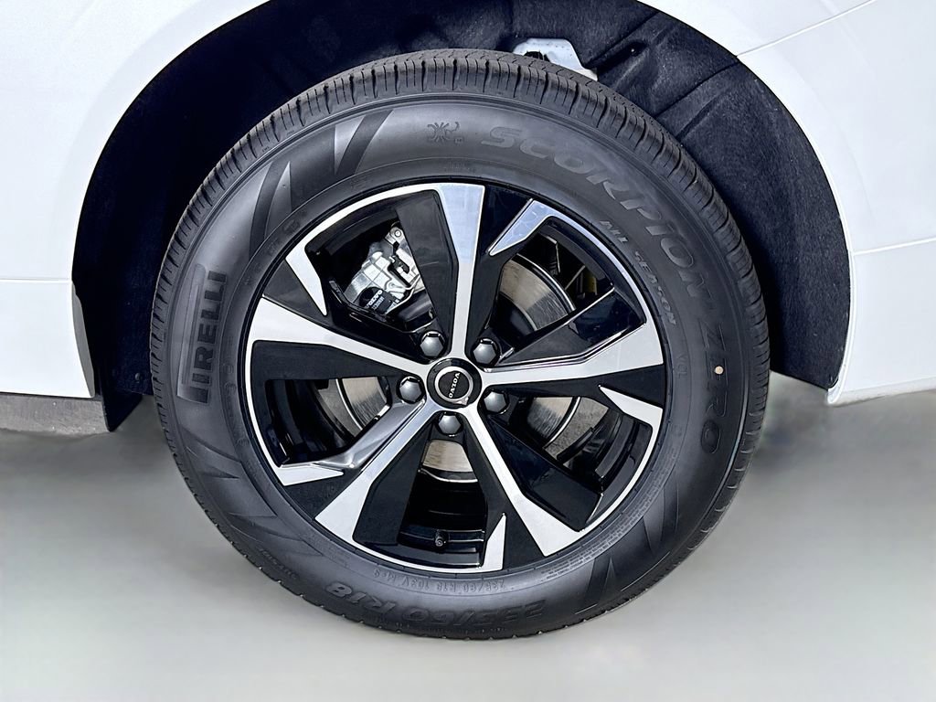 New 2026 Volvo XC60 B5 Core image 30