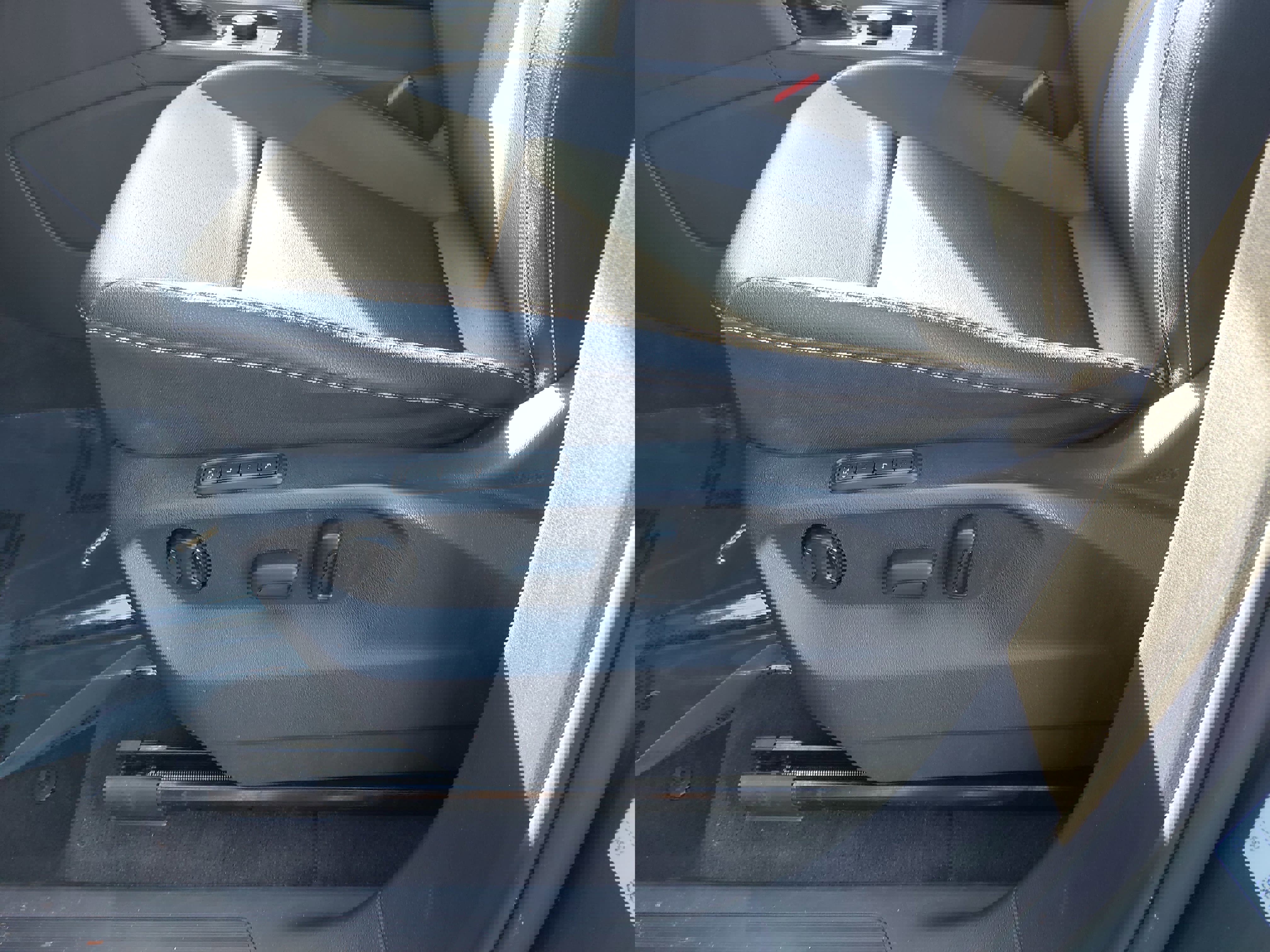 Used 2020 Volkswagen Atlas Cross Sport SEL image 31